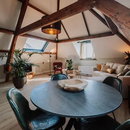 Jacques Van Marken Erfgoed Apartment *